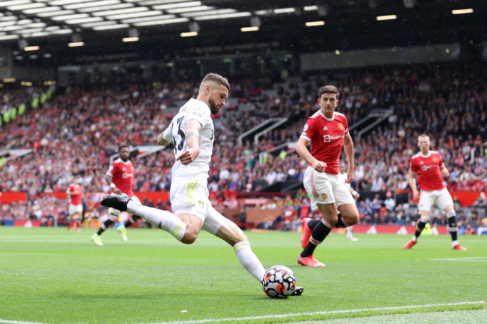 勉强留住一 勉强留住一